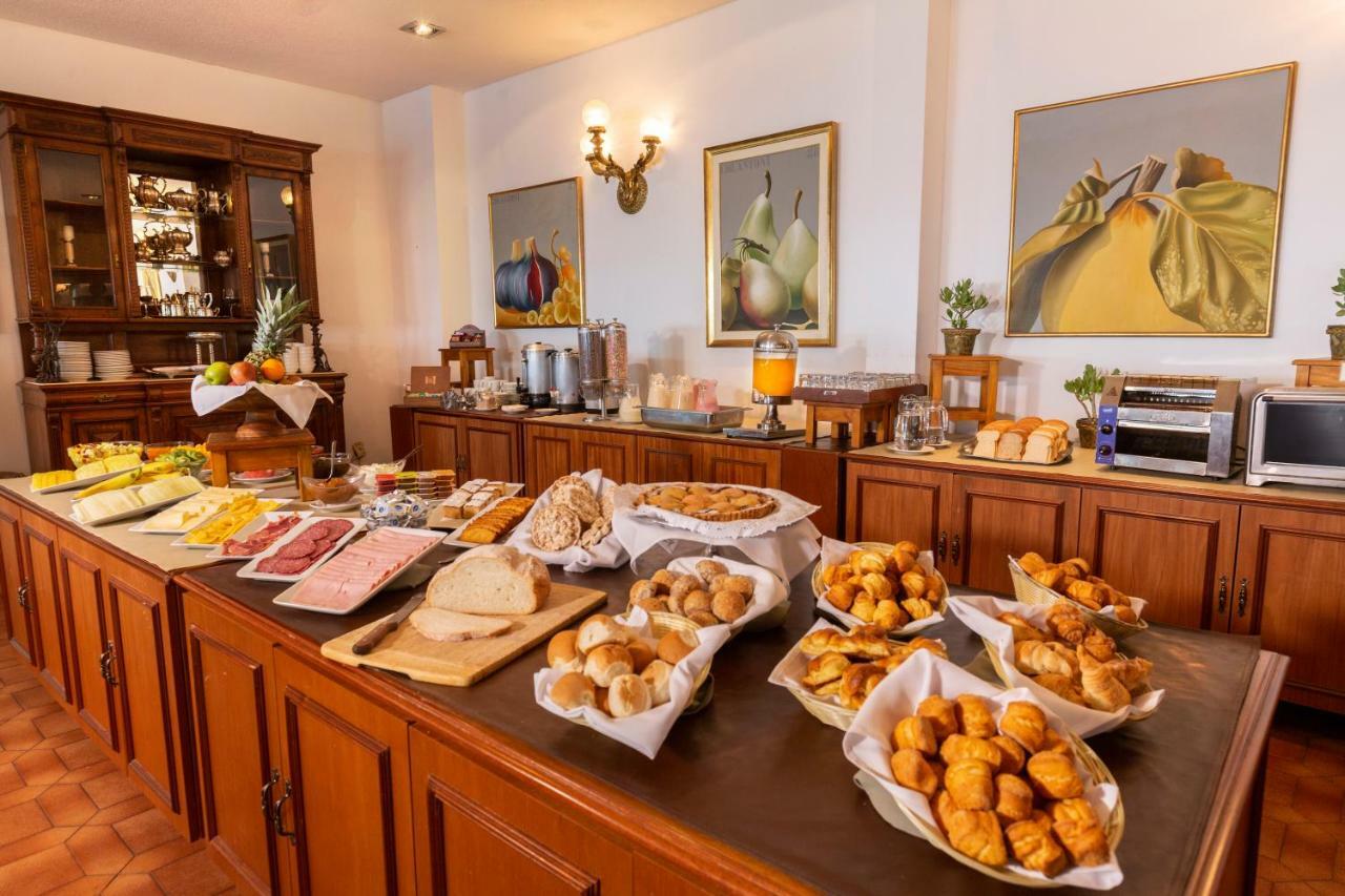 Hotel Del Lago Golf & Art Resort Пунта-Бальена Экстерьер фото